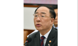 홍남기“추경 7조원 넘지 않을 것… 산불대응 포함 검토”