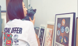 손담비, 반려묘와 함께 고양이 연고 티셔츠 패션 선보여