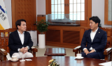 ﻿문관현 도의원, 김진태 도지사와 지역현안 간담회 가져…365세이프타운 운영활성화, 장성광업소 폐광대비