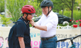 서거석 전북교육감, 교통안전 캠페인 전개