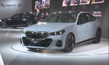 BMW ‘뉴 i5 M60’ 타보니…2개의 전기모터로 '씽씽'